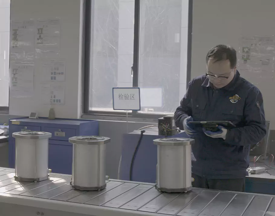 القوة الدافعة الأساسية التي تقود عصر الكفاءة العالية والحفاظ على الطاقة